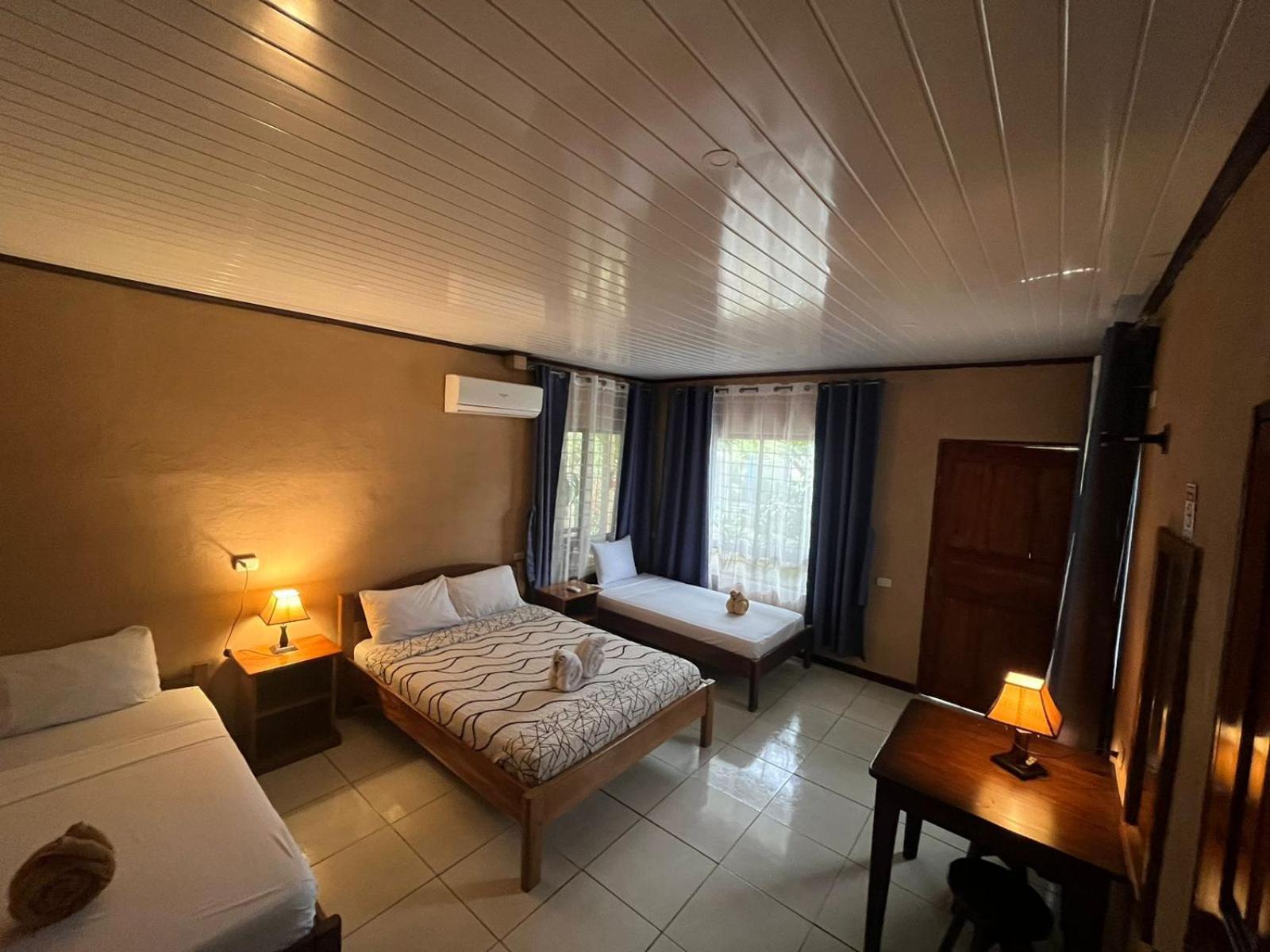 Cabinas Villa Drake Drakes Bay Εξωτερικό φωτογραφία